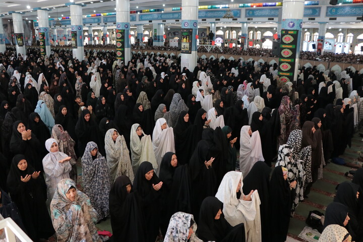 تصاویر/ اقامه نمازجمعه شهر کرمان
