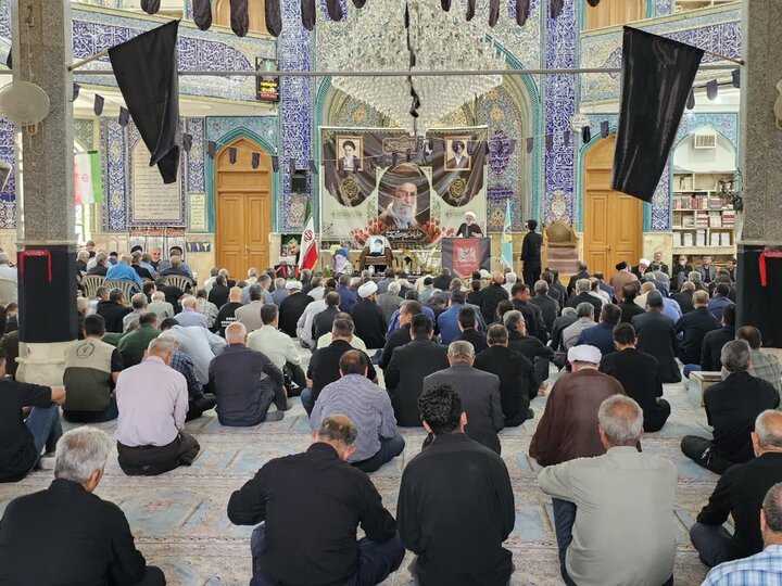تصاویر / مراسم گرامیداشت قائد شهید امت در بوئین‌زهرا برگزار شد