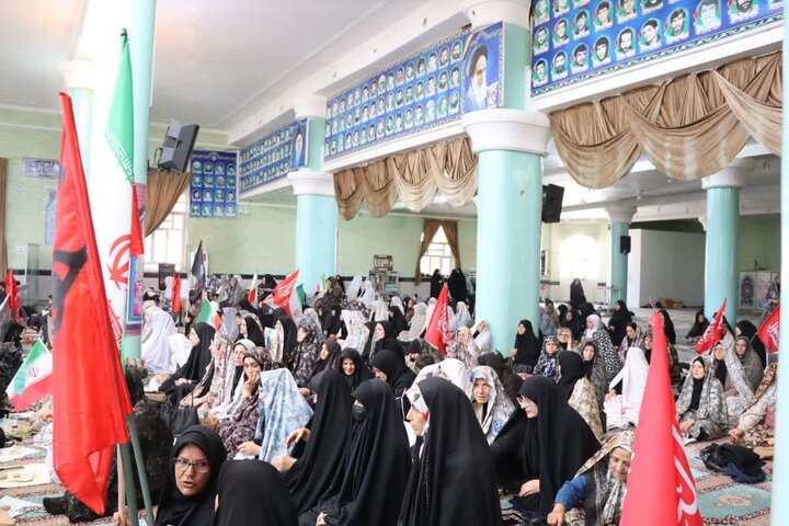 تصاویر/ اقامه نماز عبادی-سیاسی جمعه در شهرستان تکاب