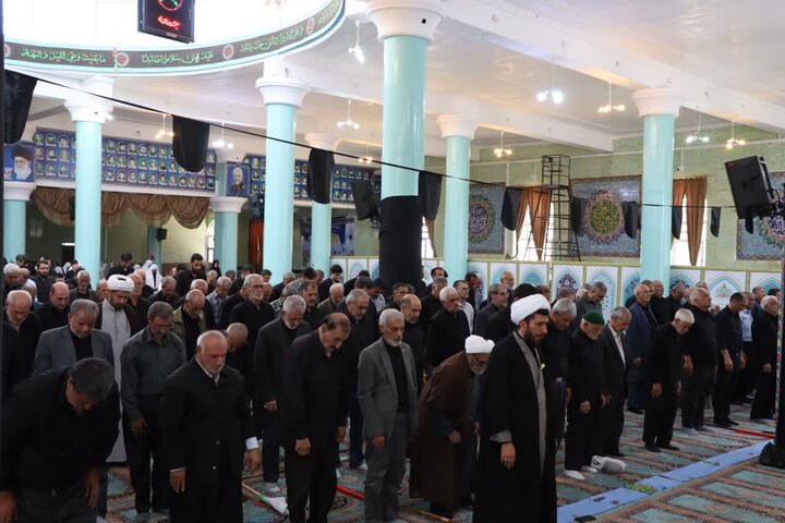 تصاویر/ اقامه نماز عبادی-سیاسی جمعه در شهرستان تکاب