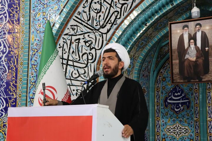 تصاویر/ اقامه نماز عبادی-سیاسی جمعه در شهرستان تکاب