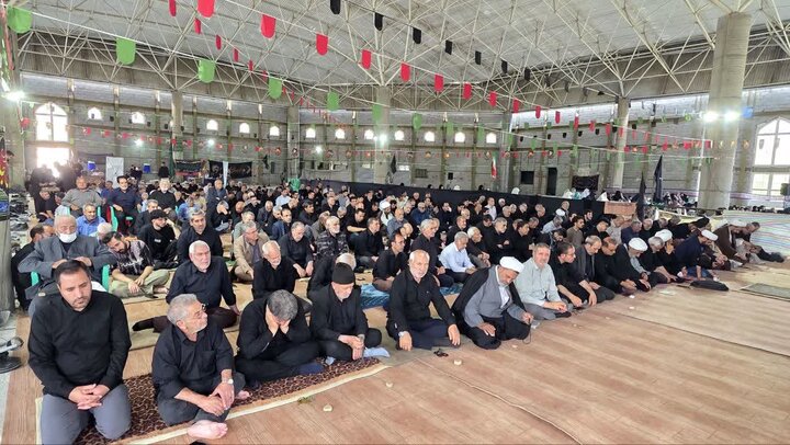 تصاویر/ اقامه نماز جمعه شهرستان ماکو