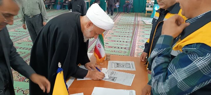 تصاویر/مراسم یاد بود آقای شهید ایران در مصلای ساوه