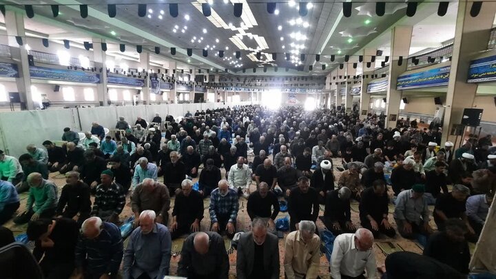 تصاویر/اقامه نماز عبادی سیاسی جمعه در خمین