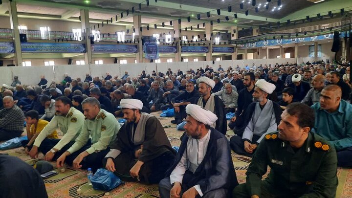 تصاویر/اقامه نماز عبادی سیاسی جمعه در خمین