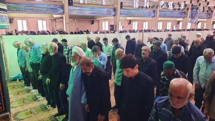 تصاویر/اقامه نماز عبادی سیاسی جمعه در خمین