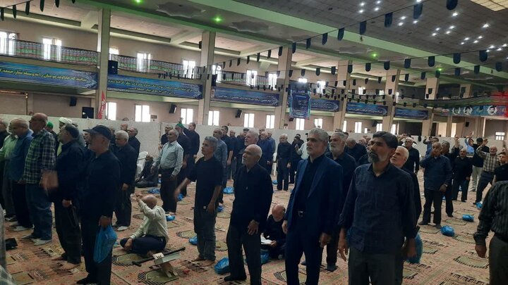تصاویر/اقامه نماز عبادی سیاسی جمعه در خمین