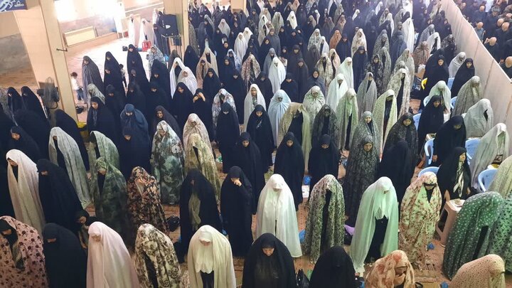 تصاویر/اقامه نماز عبادی سیاسی جمعه در خمین