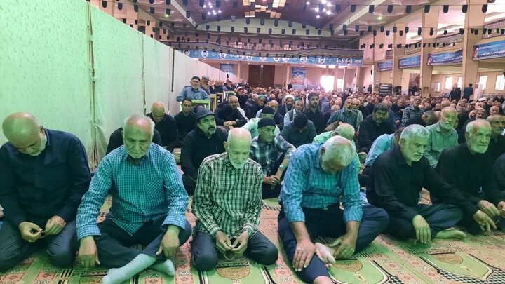 تصاویر/اقامه نماز عبادی سیاسی جمعه در خمین