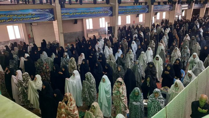 تصاویر/اقامه نماز عبادی سیاسی جمعه در خمین