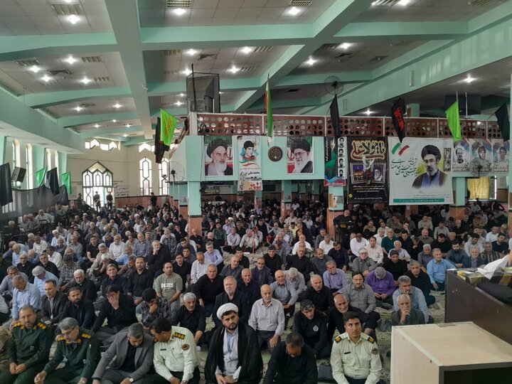 تصاویر/ اقامه نماز جمعه پارس آباد