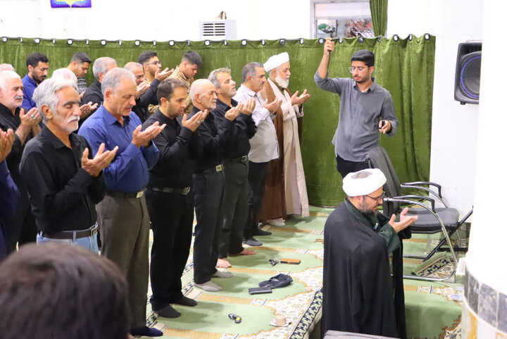 تصاویر/ نمازجمعه شهرستان بافق با حضور گسترده و باشکوه مردم دارالشجاعه بافق