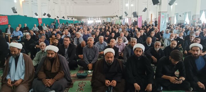تصاویر/اقامه نماز عبادی سیاسی جمعه در ساوه