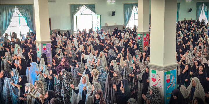 تصاویر/اقامه نماز عبادی سیاسی جمعه در ساوه
