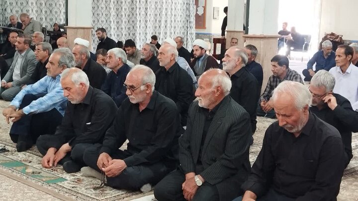 تصاویر/ اقامه نماز جمعه شهرستان باروق