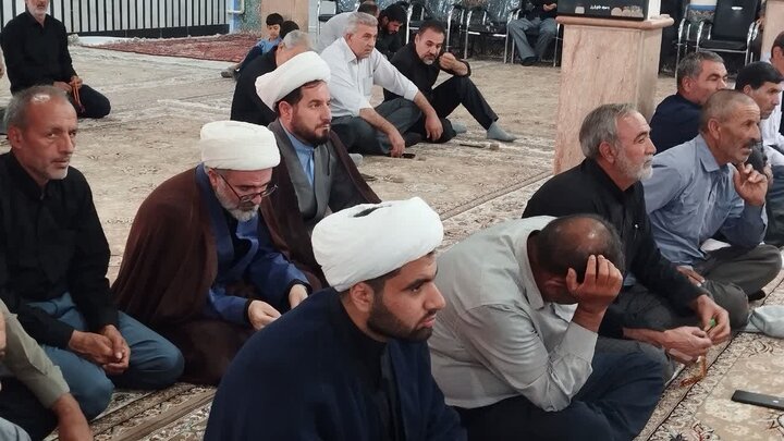 تصاویر/ اقامه نماز جمعه شهرستان باروق
