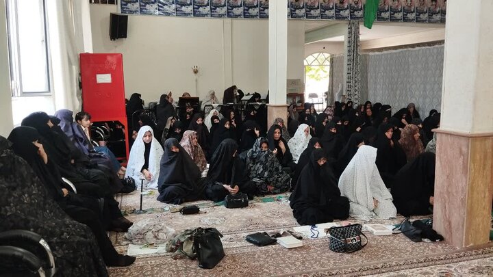 تصاویر/ اقامه نماز جمعه شهرستان باروق