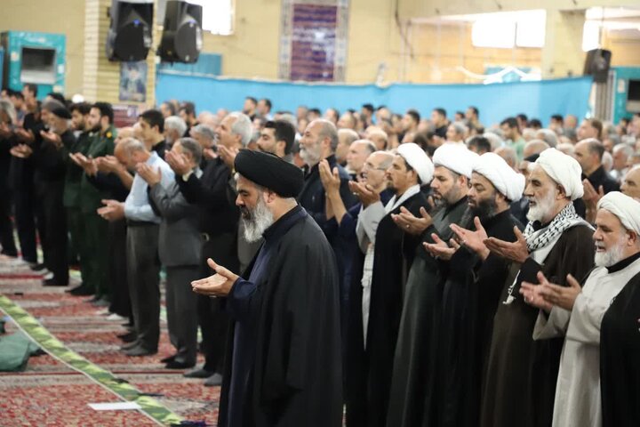تصاویر/ اقامه نماز عبادی سیاسی جمعه در بهارستان