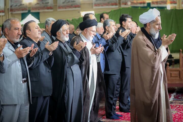 تصاویر /  مراسم بزرگداشت قائد شهید امت و تجدید بیعت با رهبر معظم انقلاب اسلامی با حضور امام جمعه قزوین در شهر کوهین