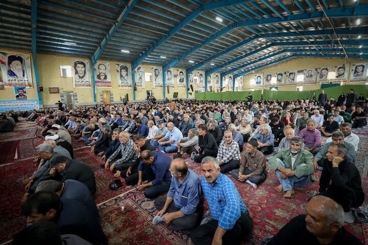 تصاویر /  مراسم بزرگداشت قائد شهید امت و تجدید بیعت با رهبر معظم انقلاب اسلامی با حضور امام جمعه قزوین در شهر کوهین