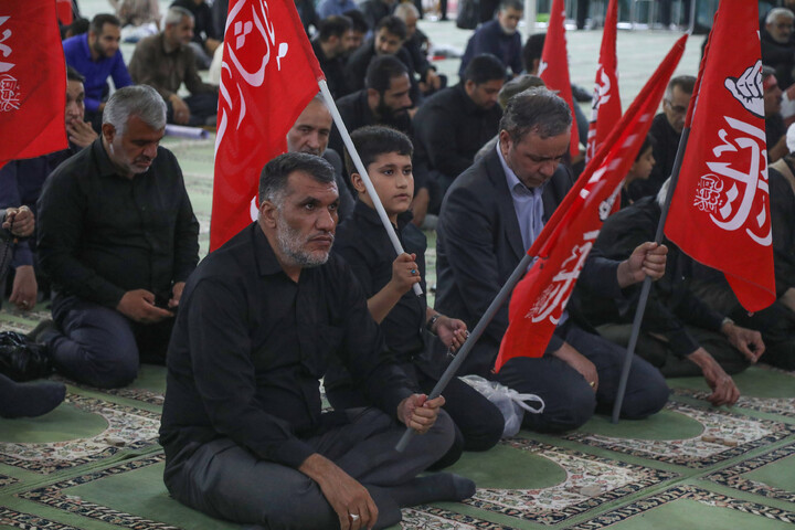 گرامیداشت رهبر شهید امت در مصلی شهرکرد