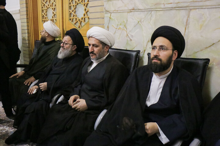 تصاویر/ مراسم ختم قائد شهید اُمت حضرت آیت‌ الله العظمی امام خامنه‌ای از طرف رهبر عظیم‌ الشأن انقلاب در حرم حضرت معصومه سلام‌الله‌علیها