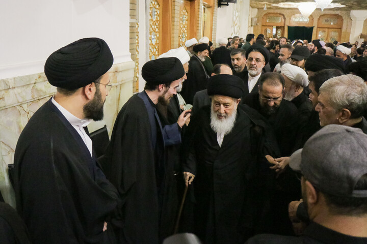 تصاویر/ مراسم ختم قائد شهید اُمت حضرت آیت‌ الله العظمی امام خامنه‌ای از طرف رهبر عظیم‌ الشأن انقلاب در حرم حضرت معصومه سلام‌الله‌علیها