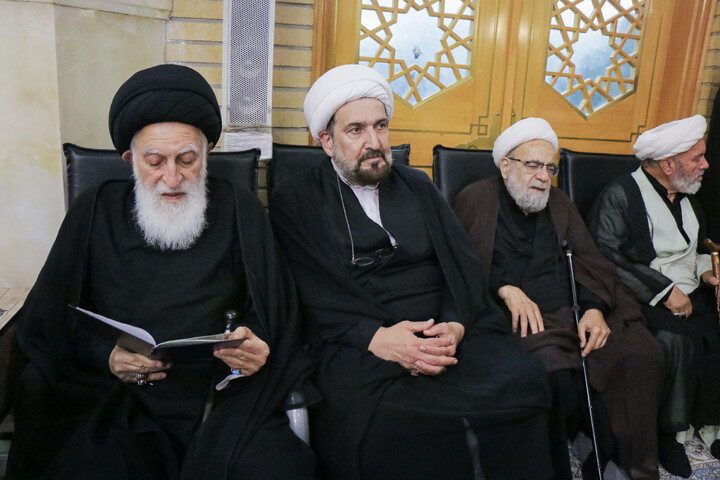 تصاویر/ مراسم ختم قائد شهید اُمت حضرت آیت‌ الله العظمی امام خامنه‌ای از طرف رهبر عظیم‌ الشأن انقلاب در حرم حضرت معصومه سلام‌الله‌علیها