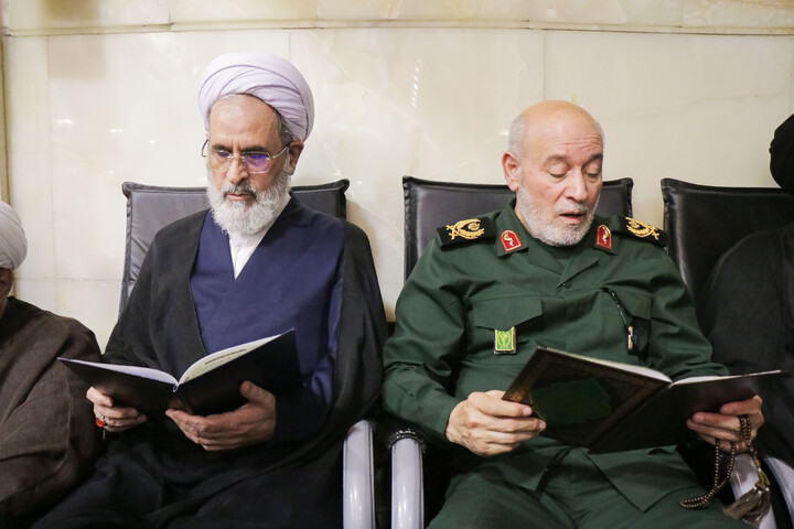 تصاویر/ مراسم ختم قائد شهید اُمت حضرت آیت‌ الله العظمی امام خامنه‌ای از طرف رهبر عظیم‌ الشأن انقلاب در حرم حضرت معصومه سلام‌الله‌علیها