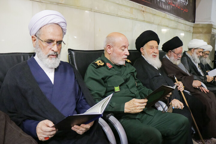 تصاویر/ مراسم ختم قائد شهید اُمت حضرت آیت‌ الله العظمی امام خامنه‌ای از طرف رهبر عظیم‌ الشأن انقلاب در حرم حضرت معصومه سلام‌الله‌علیها