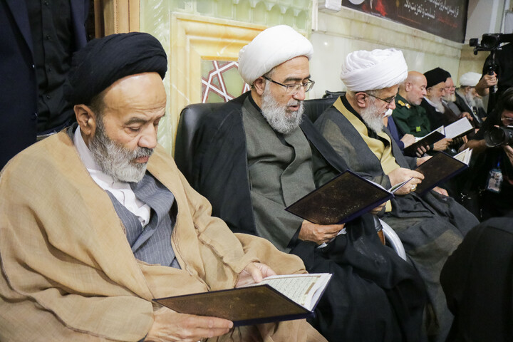 تصاویر/ مراسم ختم قائد شهید اُمت حضرت آیت‌ الله العظمی امام خامنه‌ای از طرف رهبر عظیم‌ الشأن انقلاب در حرم حضرت معصومه سلام‌الله‌علیها