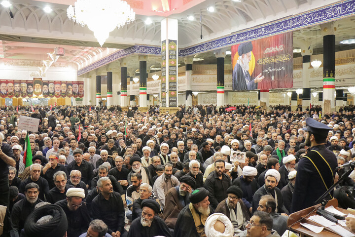 تصاویر/ مراسم ختم قائد شهید اُمت حضرت آیت‌ الله العظمی امام خامنه‌ای از طرف رهبر عظیم‌ الشأن انقلاب در حرم حضرت معصومه سلام‌الله‌علیها