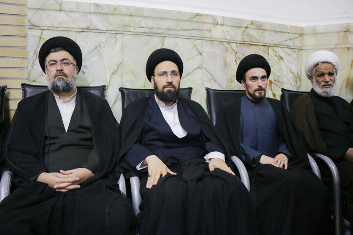 تصاویر/ مراسم ختم قائد شهید اُمت حضرت آیت‌ الله العظمی امام خامنه‌ای از طرف رهبر عظیم‌ الشأن انقلاب در حرم حضرت معصومه سلام‌الله‌علیها