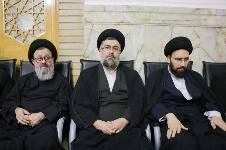 تصاویر/ مراسم ختم قائد شهید اُمت حضرت آیت‌ الله العظمی امام خامنه‌ای از طرف رهبر عظیم‌ الشأن انقلاب در حرم حضرت معصومه سلام‌الله‌علیها