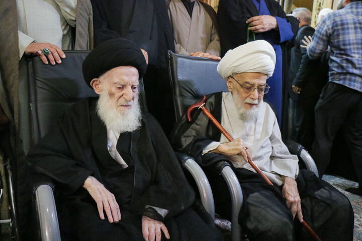 تصاویر/ مراسم ختم قائد شهید اُمت حضرت آیت‌ الله العظمی امام خامنه‌ای از طرف رهبر عظیم‌ الشأن انقلاب در حرم حضرت معصومه سلام‌الله‌علیها
