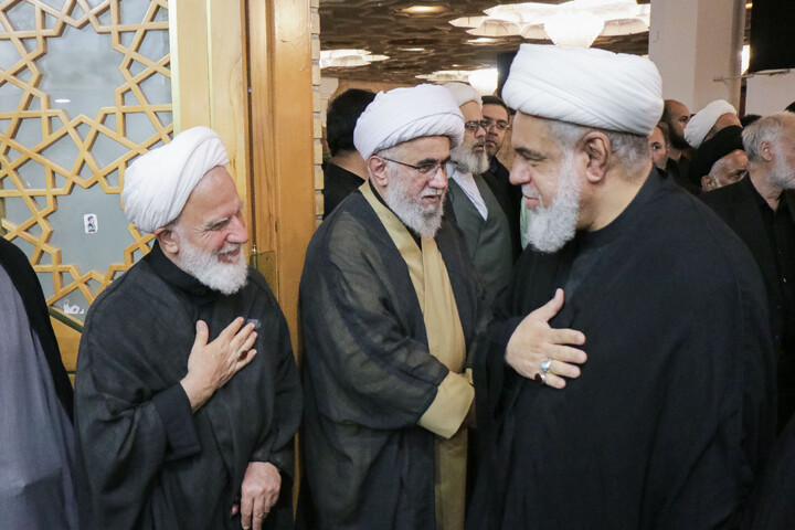 تصاویر/ مراسم ختم قائد شهید اُمت حضرت آیت‌ الله العظمی امام خامنه‌ای از طرف رهبر عظیم‌ الشأن انقلاب در حرم حضرت معصومه سلام‌الله‌علیها