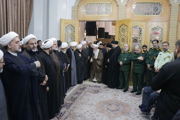تصاویر/ مراسم ختم قائد شهید اُمت حضرت آیت‌ الله العظمی امام خامنه‌ای از طرف رهبر عظیم‌ الشأن انقلاب در حرم حضرت معصومه سلام‌الله‌علیها
