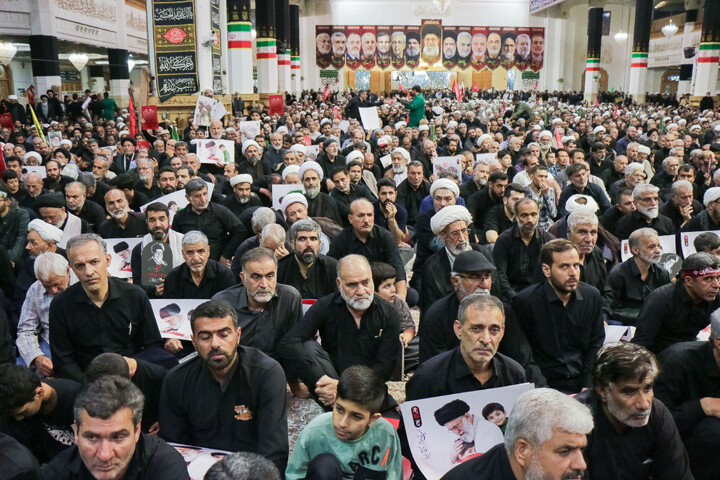 تصاویر/ مراسم ختم قائد شهید اُمت حضرت آیت‌ الله العظمی امام خامنه‌ای از طرف رهبر عظیم‌ الشأن انقلاب در حرم حضرت معصومه سلام‌الله‌علیها