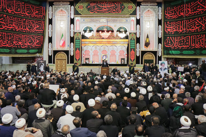 تصاویر/ مراسم ختم قائد شهید اُمت حضرت آیت‌ الله العظمی امام خامنه‌ای از طرف رهبر عظیم‌ الشأن انقلاب در حرم حضرت معصومه سلام‌الله‌علیها