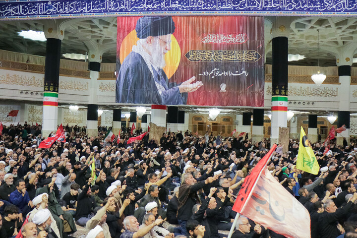 تصاویر/ مراسم ختم قائد شهید اُمت حضرت آیت‌ الله العظمی امام خامنه‌ای از طرف رهبر عظیم‌ الشأن انقلاب در حرم حضرت معصومه سلام‌الله‌علیها