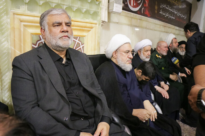 تصاویر/ مراسم ختم قائد شهید اُمت حضرت آیت‌ الله العظمی امام خامنه‌ای از طرف رهبر عظیم‌ الشأن انقلاب در حرم حضرت معصومه سلام‌الله‌علیها