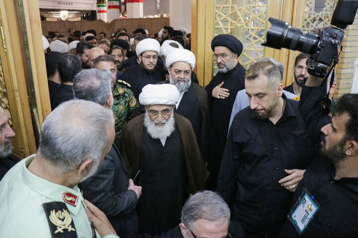تصاویر/ مراسم ختم قائد شهید اُمت حضرت آیت‌ الله العظمی امام خامنه‌ای از طرف رهبر عظیم‌ الشأن انقلاب در حرم حضرت معصومه سلام‌الله‌علیها