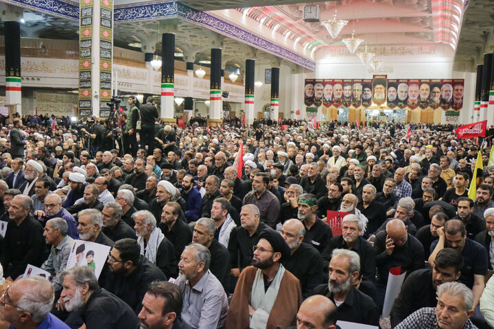 تصاویر/ مراسم ختم قائد شهید اُمت حضرت آیت‌ الله العظمی امام خامنه‌ای از طرف رهبر عظیم‌ الشأن انقلاب در حرم حضرت معصومه سلام‌الله‌علیها