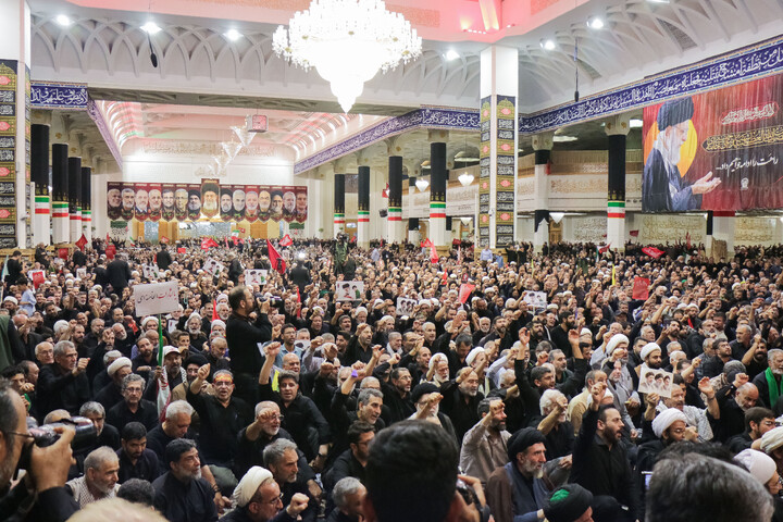 تصاویر/ مراسم ختم قائد شهید اُمت حضرت آیت‌ الله العظمی امام خامنه‌ای از طرف رهبر عظیم‌ الشأن انقلاب در حرم حضرت معصومه سلام‌الله‌علیها