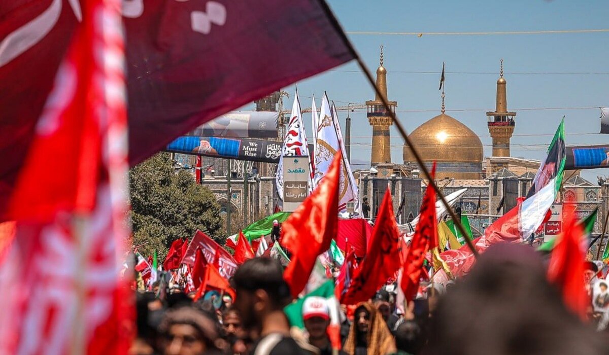 باشکوه ترین بدرقه تاریخی رقم خورد؛ روایتی از تشییع رهبر شهید تا اتحاد یک امت باشکوه ترین بدرقه تاریخی رقم خورد؛ روایتی از تشییع رهبر شهید تا اتحاد یک امت