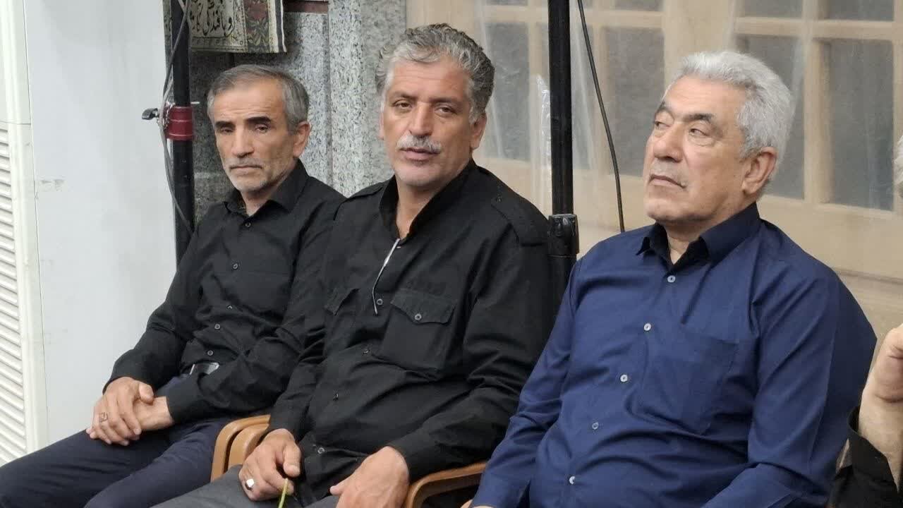 قدرت دفاعی ،هسته ای و پیشرفت های نانو حاصل زحمات رهبر شهیداست/مسئولان باید خدمتشان به مردم را ده برابرکنند