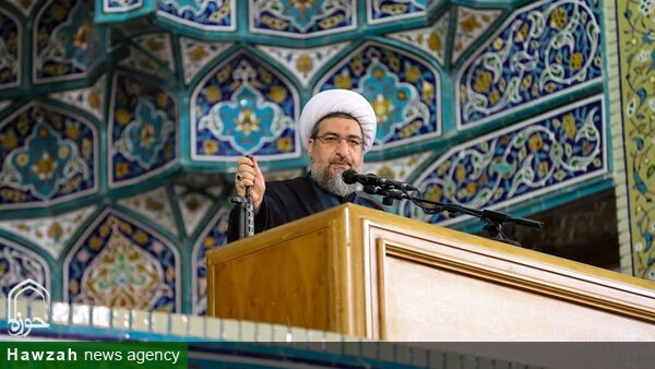 هشدار امام جمعه تبریز نسبت به اختلاف‌افکنی داخلی