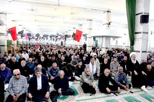 تشییع «امام شهید» تجلی وفاداری ملت به ولایت بود