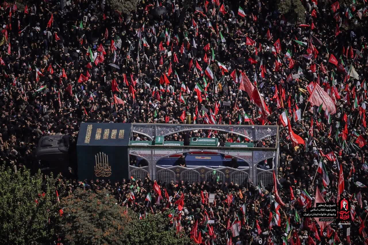مردم جهان حضور ملت ایران در تشییع قائد شهید را از یاد نخواهد برد