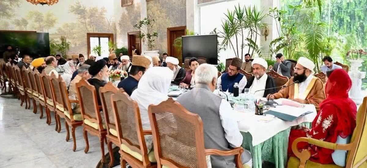 وزیراعلیٰ پنجاب سے نیشنل پیغامِ امن کمیٹی کے وفد کی ملاقات / زیارتِ اربعین سمیت مختلف امور پر تبادلۂ خیال